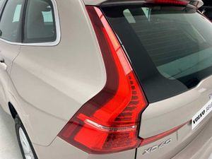 Volvo XC60 B4 (D) Core Auto   - Foto 18
