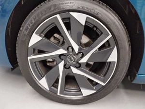 Peugeot 308 Nuevo  5p Allure Gasolina 130 S&S 6 Vel. MAN   - Foto 16