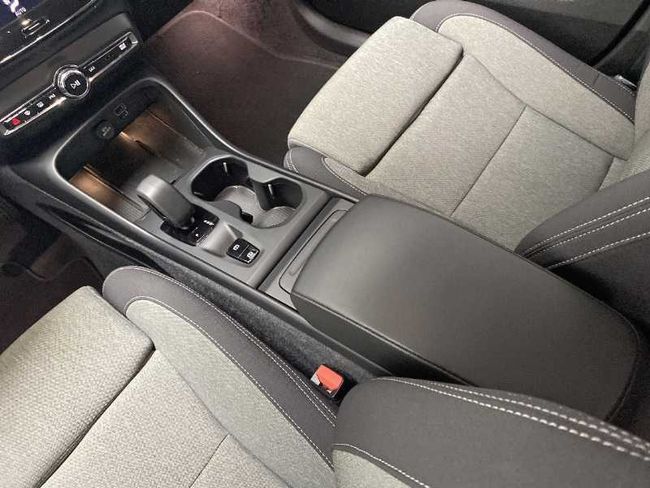 Volvo XC40 T2 1.5 Core Auto   - Foto 37
