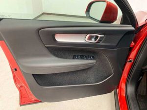 Volvo XC40 T2 1.5 Core Auto   - Foto 38