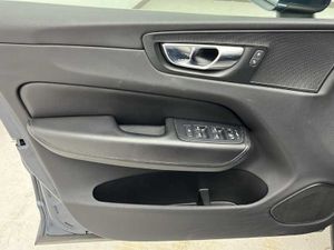 Volvo XC60 B4 (D) Bussines Plus Auto AWD   - Foto 19