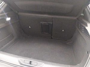 Peugeot 308 5p Allure Gasolina 130 S&S 6 Vel. MAN   - Foto 9