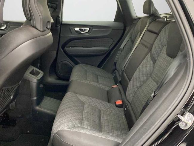 Volvo XC60 Recharge Core, T6 AWD Híbrido enchufable, Eléctrico/Gasolina, Bright   - Foto 11