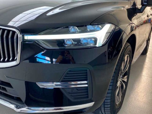 Volvo XC60 Recharge Core, T6 AWD Híbrido enchufable, Eléctrico/Gasolina, Bright   - Foto 18