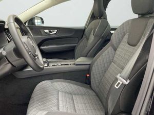 Volvo XC60 Recharge Core, T6 AWD Híbrido enchufable, Eléctrico/Gasolina, Bright   - Foto 9