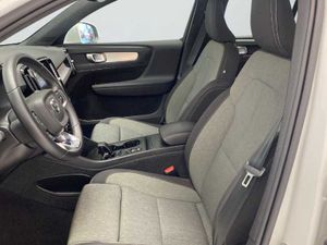 Volvo XC40 Core, B3 Mild hybrid, Gasolina   - Foto 10