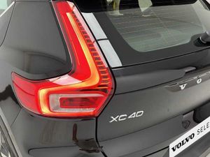 Volvo XC40 Plus, B4 AWD (gasolina), Gasolina, Bright   - Foto 13