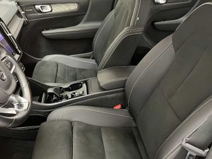 Volvo XC40 Plus, B4 AWD (gasolina), Gasolina, Bright   - Foto 10