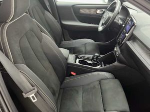 Volvo XC40 Plus, B4 AWD (gasolina), Gasolina, Bright   - Foto 21