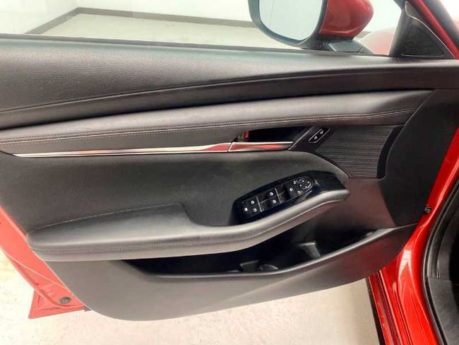 Mazda 3 (2022) E-SKYACTIV G 2,0 122 CV Origin MT   - Foto 18