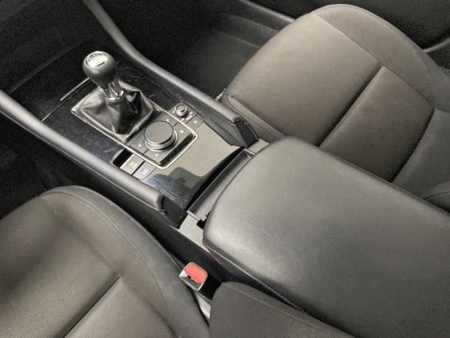 Mazda 3 (2022) E-SKYACTIV G 2,0 122 CV Origin MT   - Foto 11