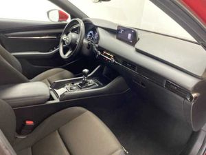 Mazda 3 (2022) E-SKYACTIV G 2,0 122 CV Origin MT   - Foto 17