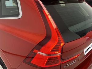 Volvo XC60 B4 (D) Core Auto   - Foto 21
