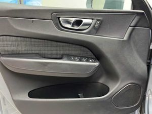 Volvo XC60 B4 (D) Core Auto   - Foto 19