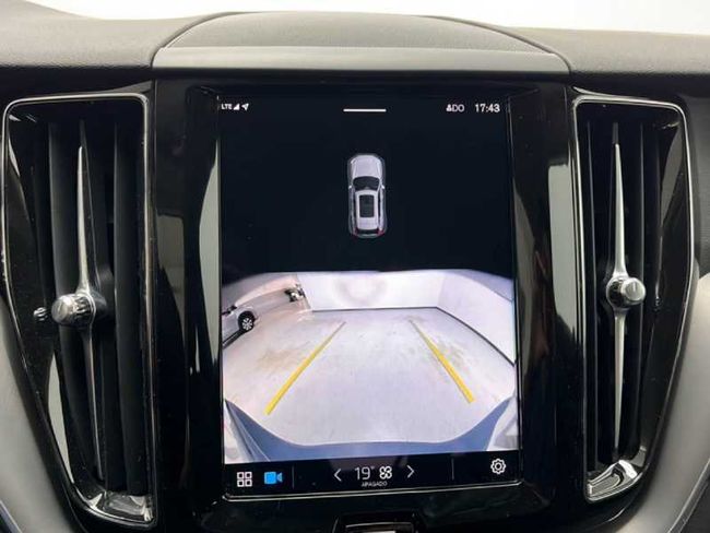 Volvo XC60 B4 (D) Core Auto   - Foto 16