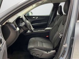Volvo XC60 B4 (D) Core Auto   - Foto 10