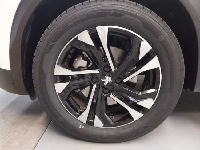 Peugeot 2008 SUV  Allure Pack Eléctrico 136 (100 Kw)     - Foto 16