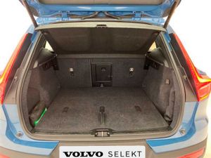 Volvo XC40 Core, B3 Mild hybrid, Gasolina   - Foto 12