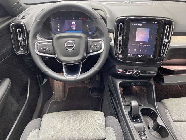 Volvo XC40 Core, B3 Mild hybrid, Gasolina   - Foto 13