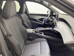 Peugeot 3008 Hybrid Nuevo 3008 Allure HYBRID 136 eDCS6   - Foto 18