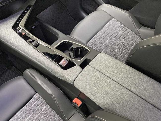 Peugeot 3008 Hybrid Nuevo 3008 Allure HYBRID 136 eDCS6   - Foto 17