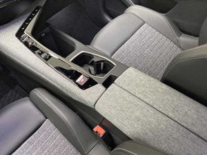Peugeot 3008 Hybrid Nuevo 3008 Allure HYBRID 136 eDCS6   - Foto 17
