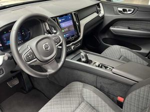 Volvo XC60 Recharge Core, T6 AWD Híbrido enchufable, Eléctrico/Gasolina, Bright   - Foto 16