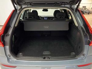 Volvo XC60 Recharge Core, T6 AWD Híbrido enchufable, Eléctrico/Gasolina, Bright   - Foto 19
