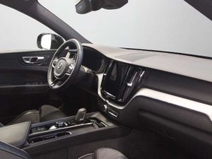 Volvo XC60 B4 (D) Plus Dark Auto   - Foto 9