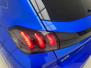 Peugeot 208 Nuevo  5P Allure Pack Gasolina 100 S&S EAT8   - Foto 44