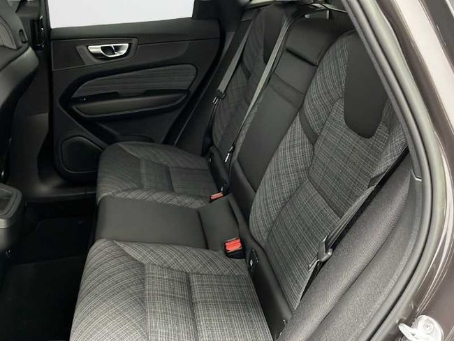 Volvo XC60 B4 (D) Core Auto   - Foto 11