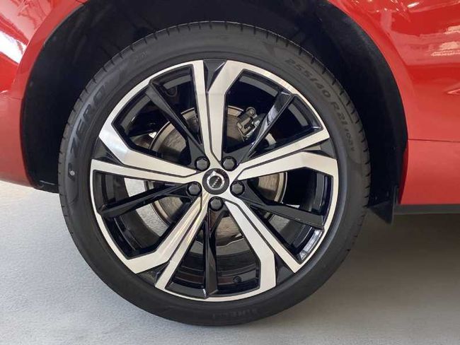 Volvo XC60 Recharge Plus, T6 AWD Híbrido enchufable, Eléctrico/Gasolina, Dark   - Foto 16