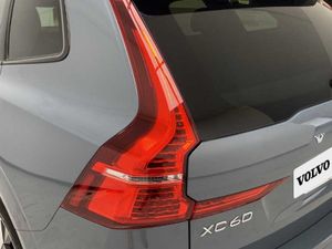 Volvo XC60 Recharge Plus, T6 AWD Híbrido enchufable, Eléctrico/Gasolina, Dark   - Foto 20