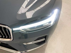 Volvo XC60 Recharge Core, T6 AWD Híbrido enchufable, Eléctrico/Gasolina, Bright   - Foto 9