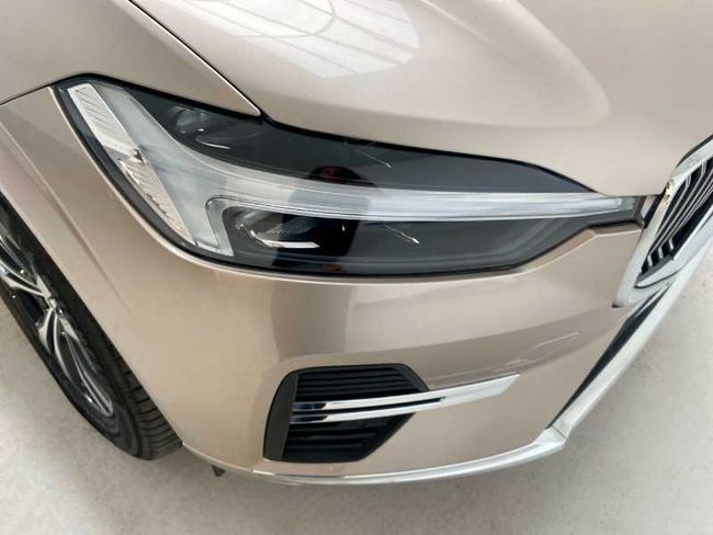 Volvo XC60 Recharge Core, T6 AWD Híbrido enchufable, Eléctrico/Gasolina, Bright   - Foto 10