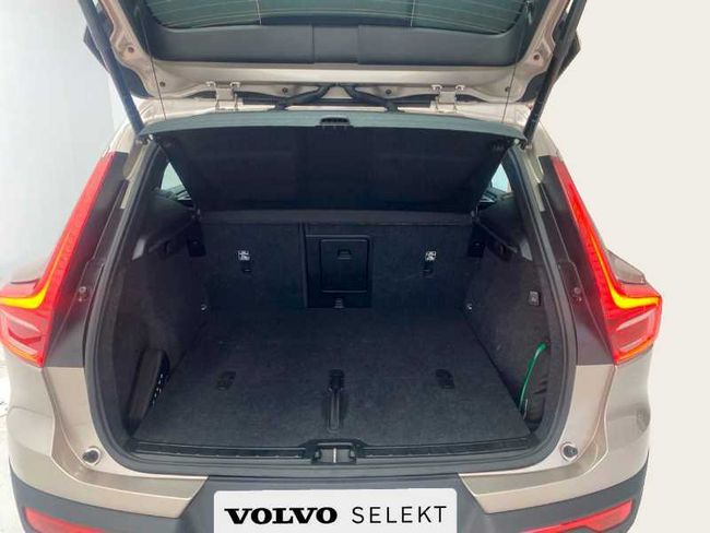 Volvo XC40 Core, B3 Mild hybrid, Gasolina   - Foto 9