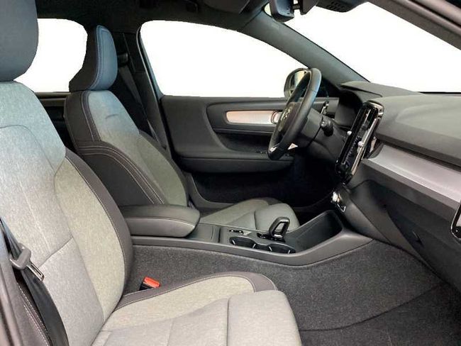 Volvo XC40 Core, B3 Mild hybrid, Gasolina   - Foto 57