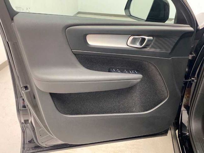 Volvo XC40 Core, B3 Mild hybrid, Gasolina   - Foto 21