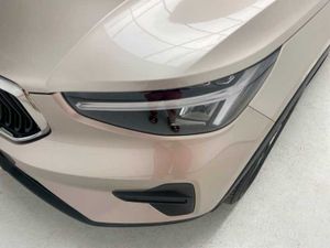 Volvo XC40 Core, B3 Mild hybrid, Gasolina   - Foto 11
