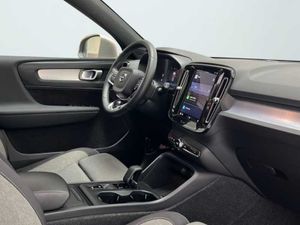 Volvo XC40 Core, B3 Mild hybrid, Gasolina   - Foto 10
