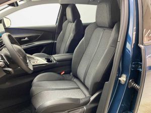 Peugeot 3008 Hybrid NSUV 3008 Allure Pack PLUG-IN HYBRID 180 e-EAT8   - Foto 18