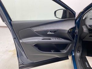 Peugeot 3008 Hybrid NSUV 3008 Allure Pack PLUG-IN HYBRID 180 e-EAT8   - Foto 19