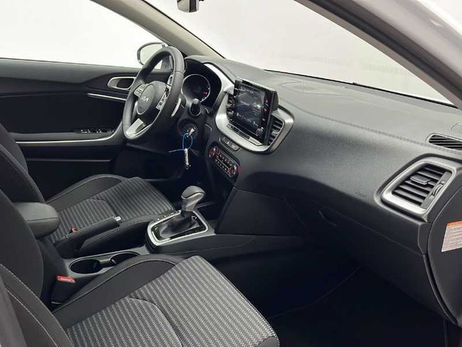 Kia Ceed 1.0 MHEV 120CV Drive DCT   - Foto 11