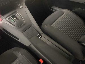 Peugeot Rifter GT BlueHDi 130 S&S EAT8 Long M1   - Foto 17