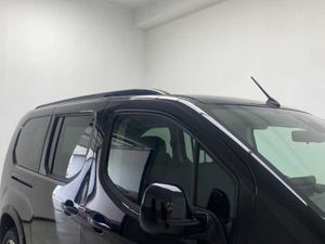Peugeot Rifter GT BlueHDi 130 S&S EAT8 Long M1   - Foto 14