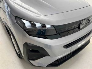 Peugeot Rifter e- Allure Standard 100 Kw     - Foto 18