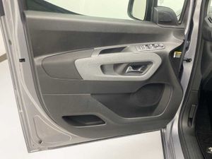Peugeot Rifter Allure BlueHDi 130 S&S EAT8 Long M1   - Foto 17