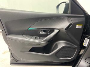 Peugeot 2008 SUV  Allure Pack Gasolina 130 S&S 6 Vel. MAN   - Foto 18