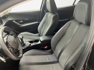 Peugeot 2008 SUV  Allure Pack Gasolina 130 S&S 6 Vel. MAN   - Foto 10