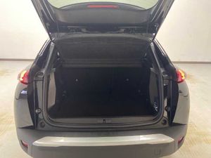 Peugeot 2008 SUV  Allure Pack Gasolina 130 S&S 6 Vel. MAN   - Foto 12